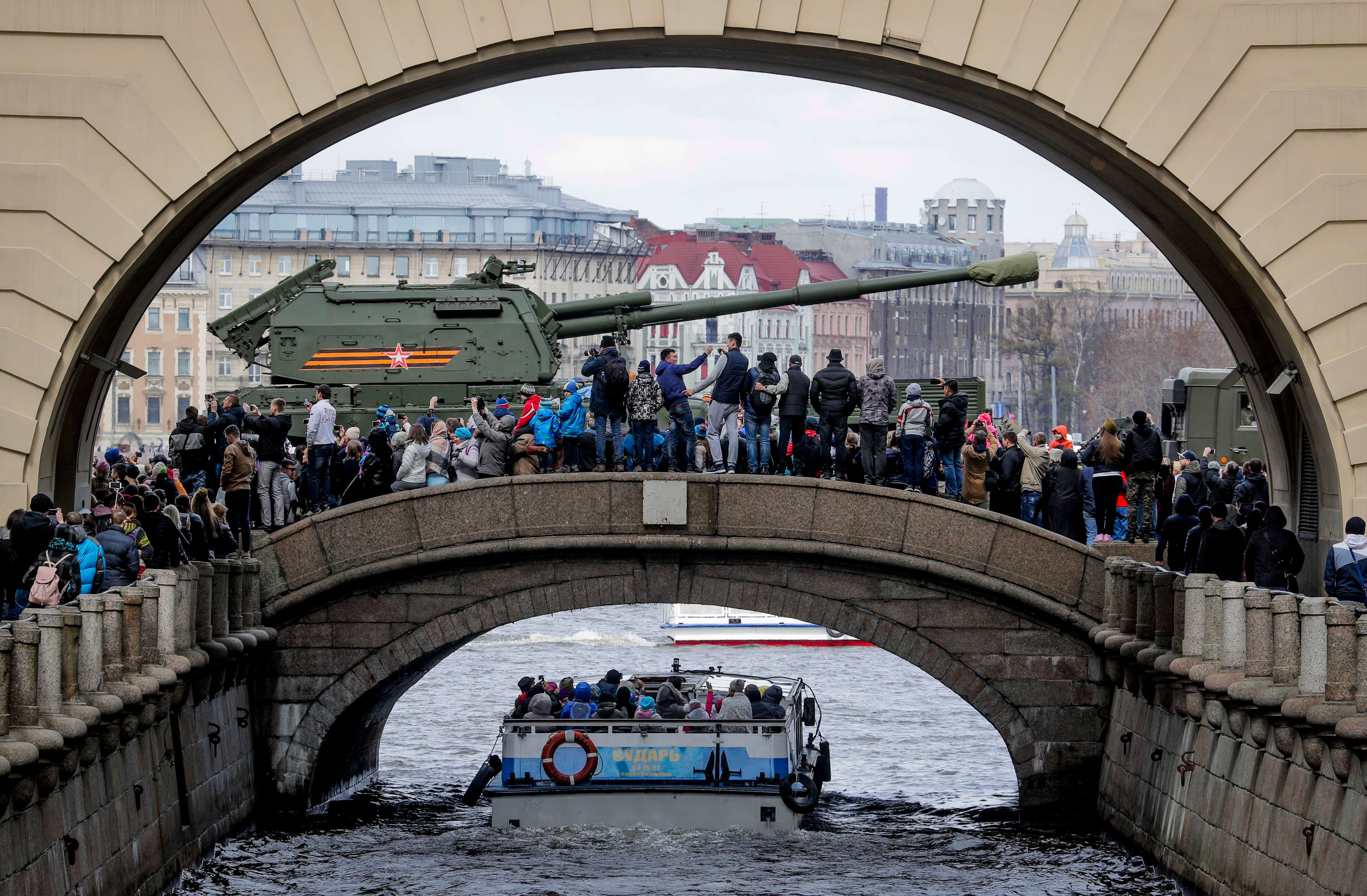 Russia celebrates Nazi Germany’s defeat on Victory Day, May 9, 2017. (Photo: AP)